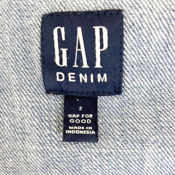 Gap Scoopneck Button Up Denim Dress - Picture 2 of 10